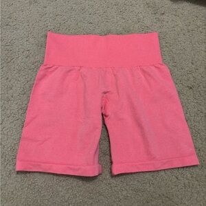 NVGTN Pro Shorts in Coral